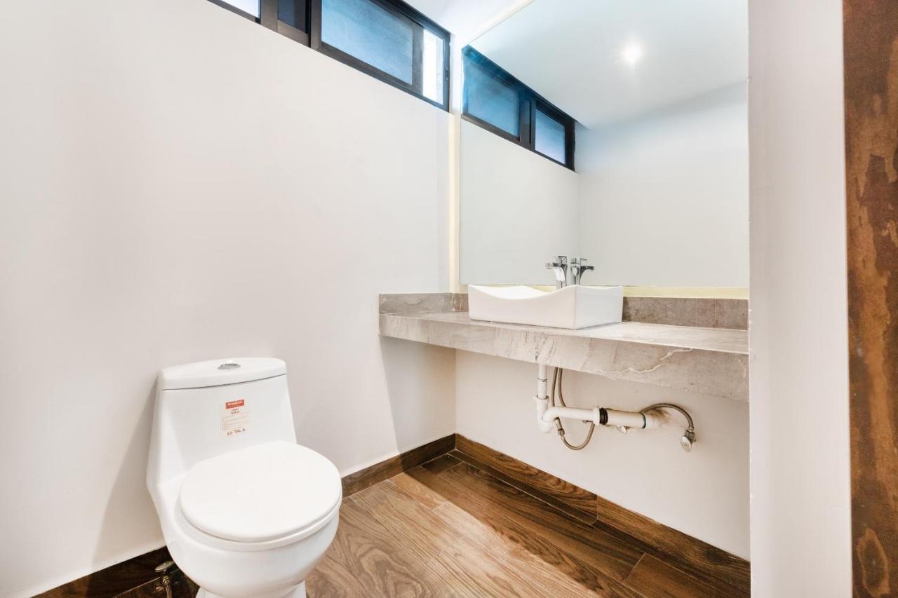 Hotel 202 מונטריי מראה חיצוני תמונה