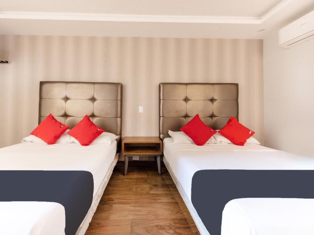 Hotel 202 מונטריי מראה חיצוני תמונה