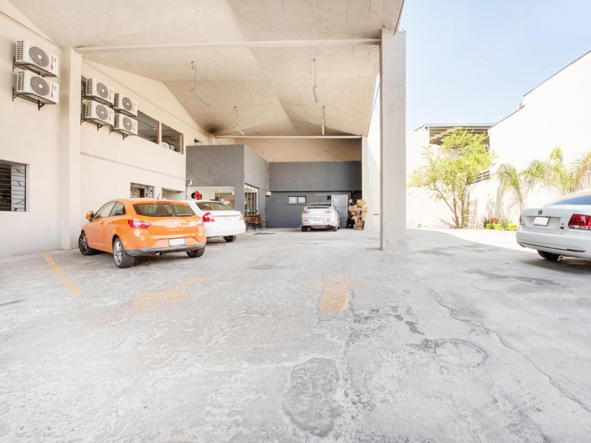 Hotel 202 מונטריי מראה חיצוני תמונה